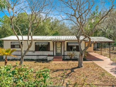 36700 DAISY LANE , FRUITLAND PARK, FL 34731