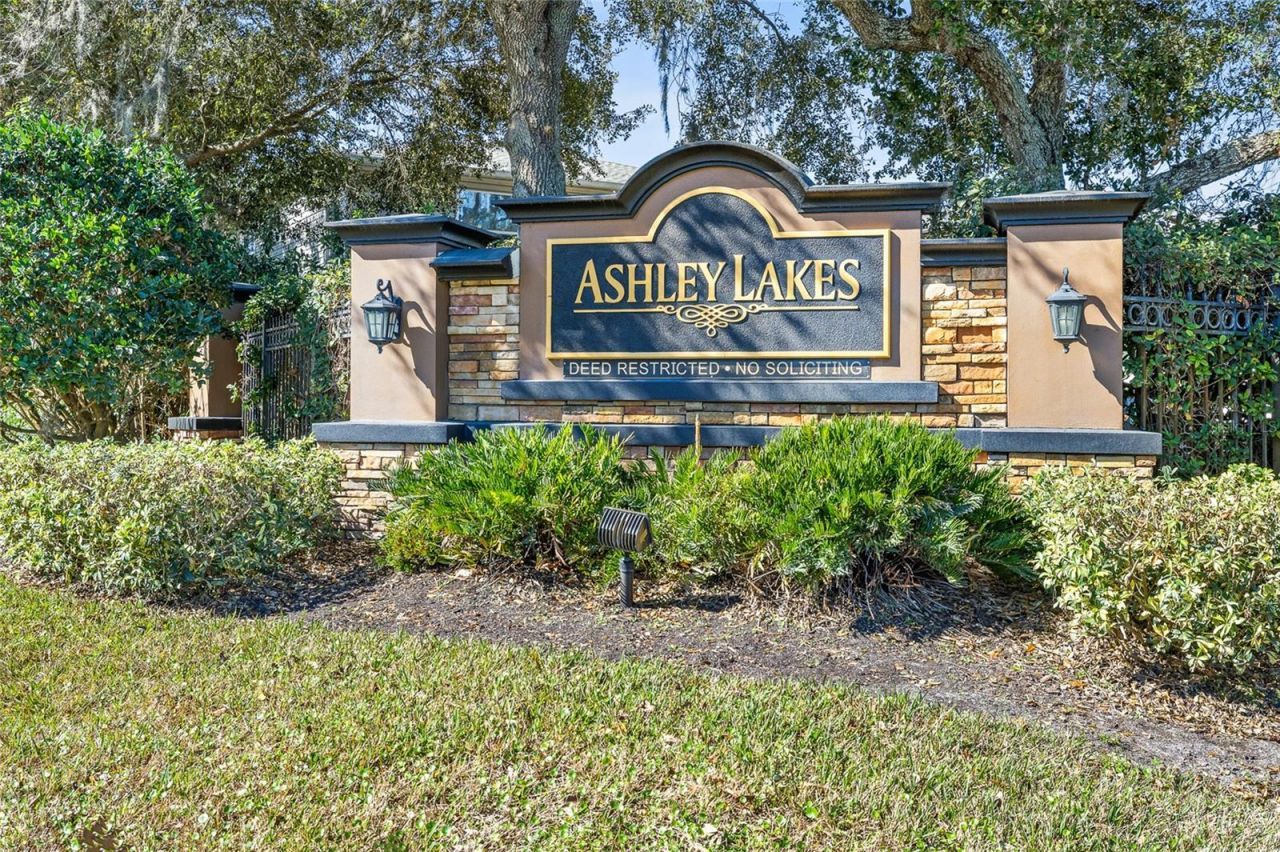 13951 Noble Park Drive, Odessa, FL 33556 Photo