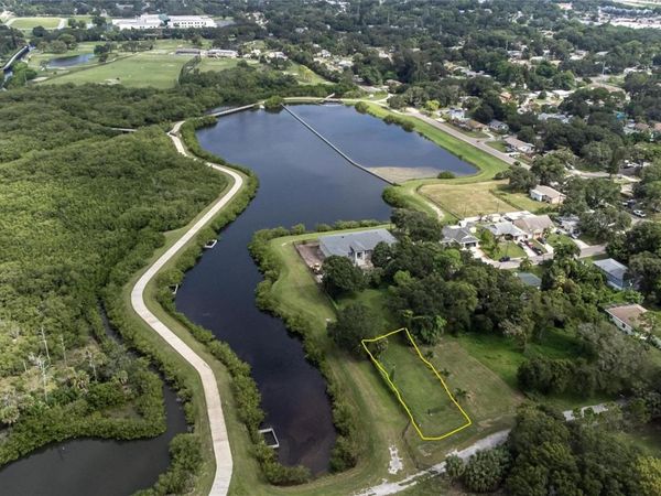 3834 29 AVENUE , ST PETERSBURG, FL 33712