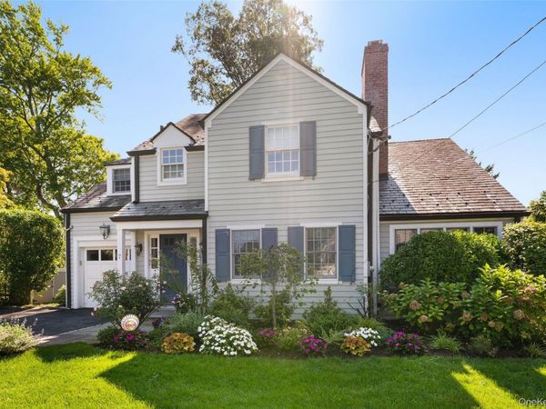 7 Lenox Place, Scarsdale, NY 10583