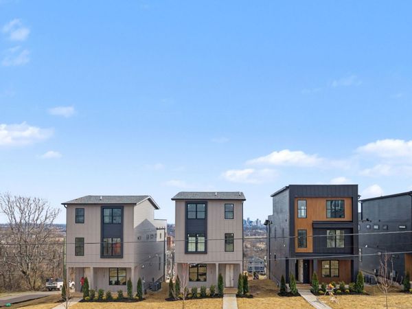 2158 Summitt Ave , Nashville, TN 37218