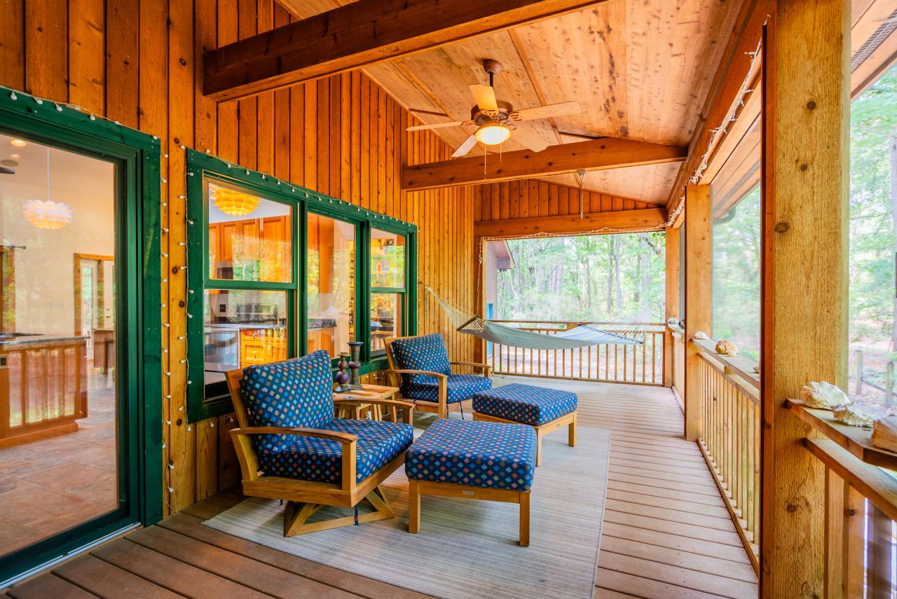 2495 Edenforest Road Photo 9