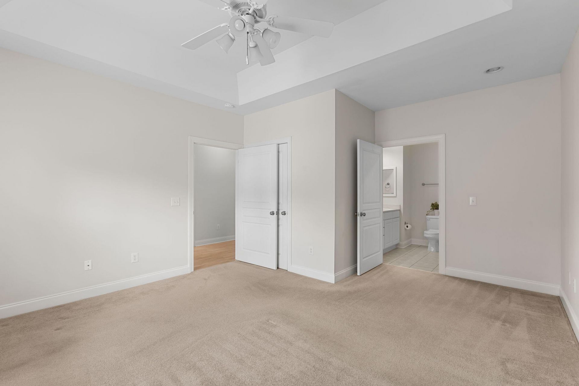 1025 Riverland Woods Place Photo 15
