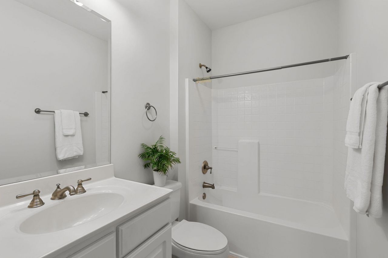 1025 Riverland Woods Place Photo 15