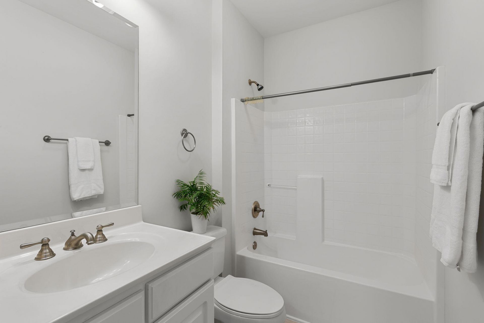 1025 Riverland Woods Place Photo 17