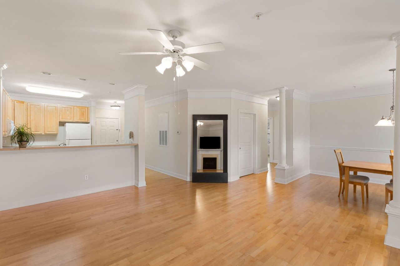 1025 Riverland Woods Place Photo 6