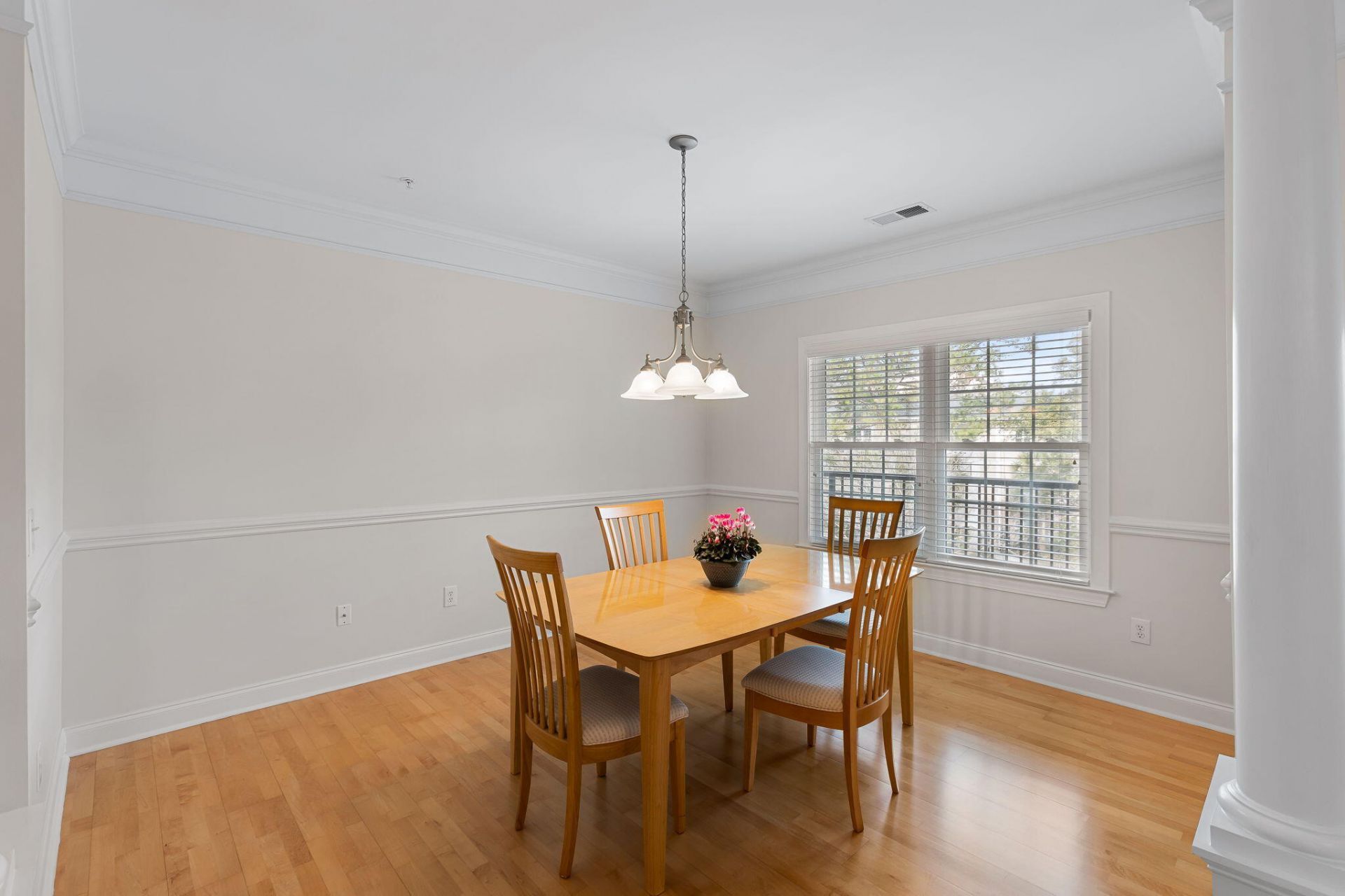1025 Riverland Woods Place Photo 9