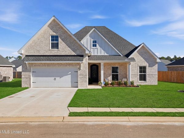 6710 Maurepas Circle, Ocean Springs, MS 39564