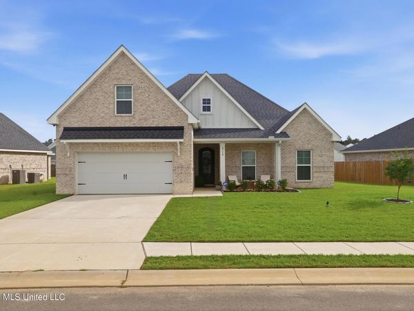 6710 Maurepas Circle, Ocean Springs, MS 39564
