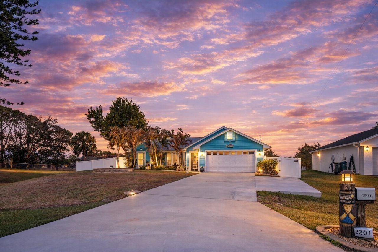 2201 SW Halissee Street, Port Saint Lucie, FL 34953 Photo