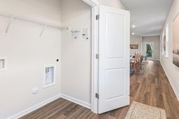 1025 Grand Oaks Drive photo 4