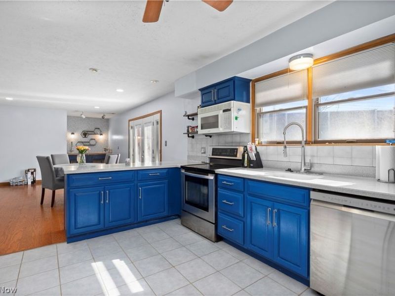 27261 Nantucket Drive, North Olmsted, OH 44070 Photo 12