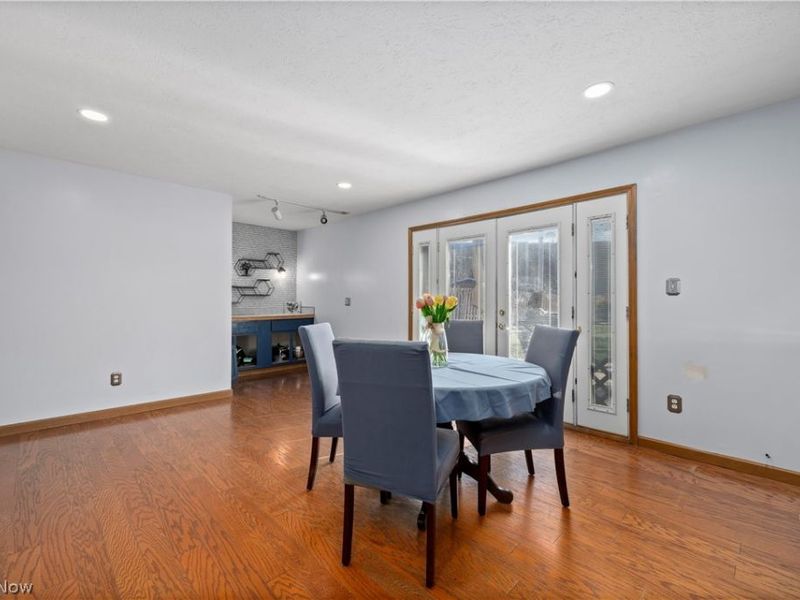 27261 Nantucket Drive, North Olmsted, OH 44070 Photo 17