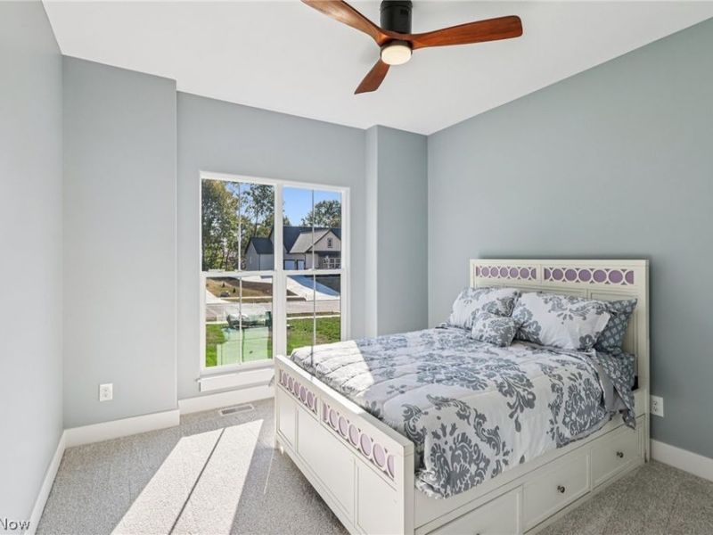 6579 Hathaway Road, Valley View, OH 44125 Photo 9