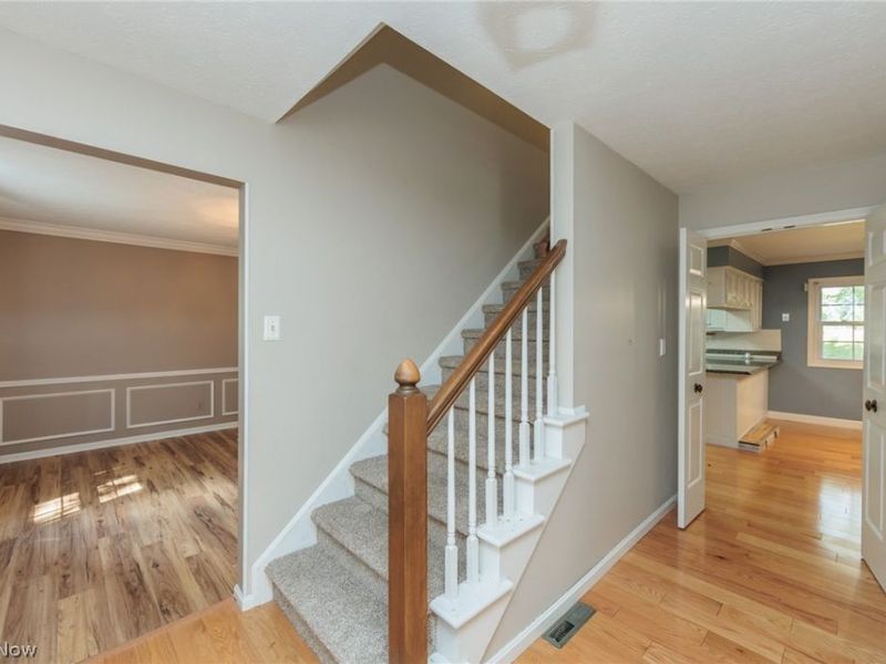 33403 Cromwell Drive , Solon, OH 44139 Photo 6