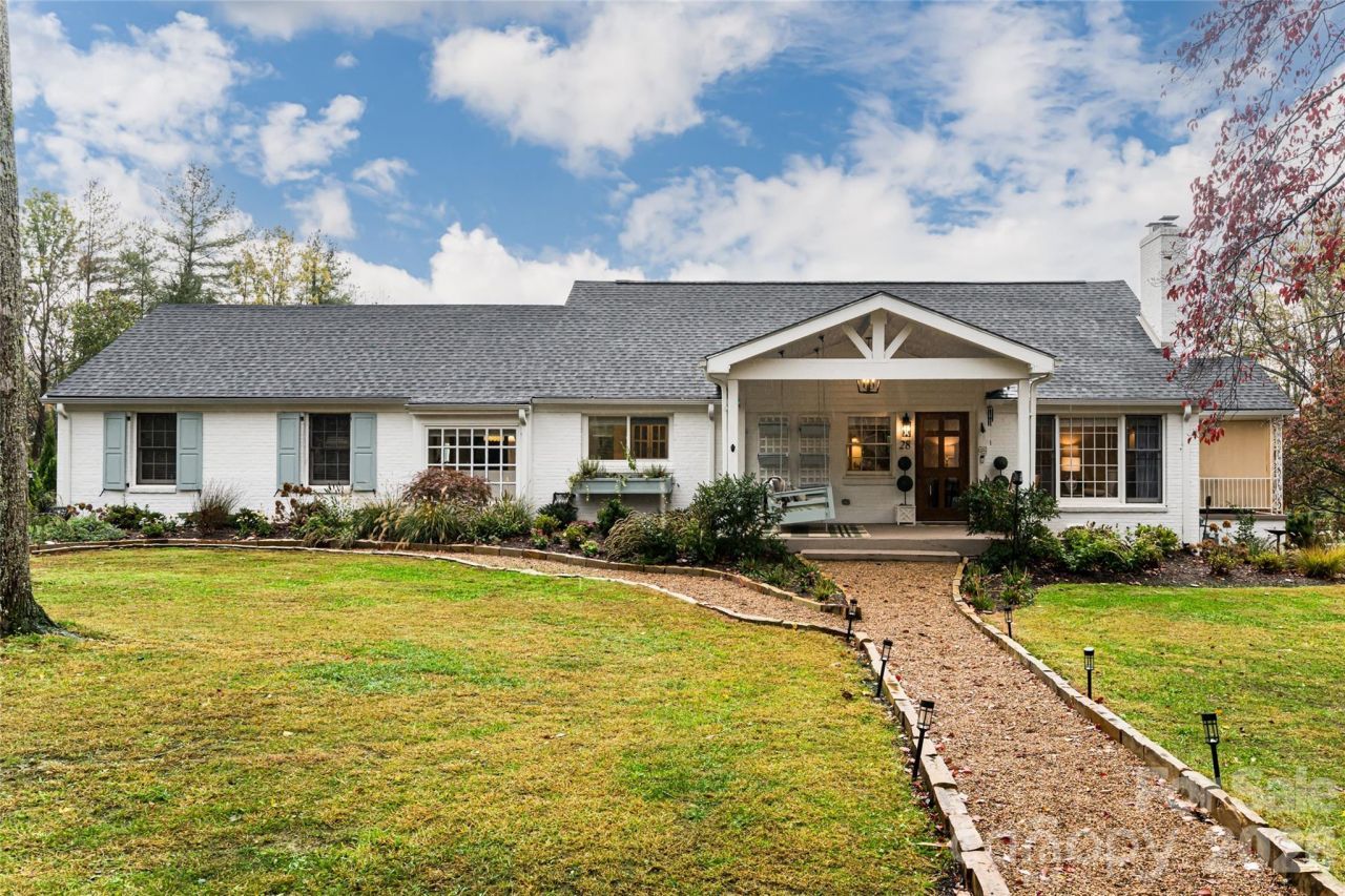 28 Ridgefield Place , Asheville, NC 28803