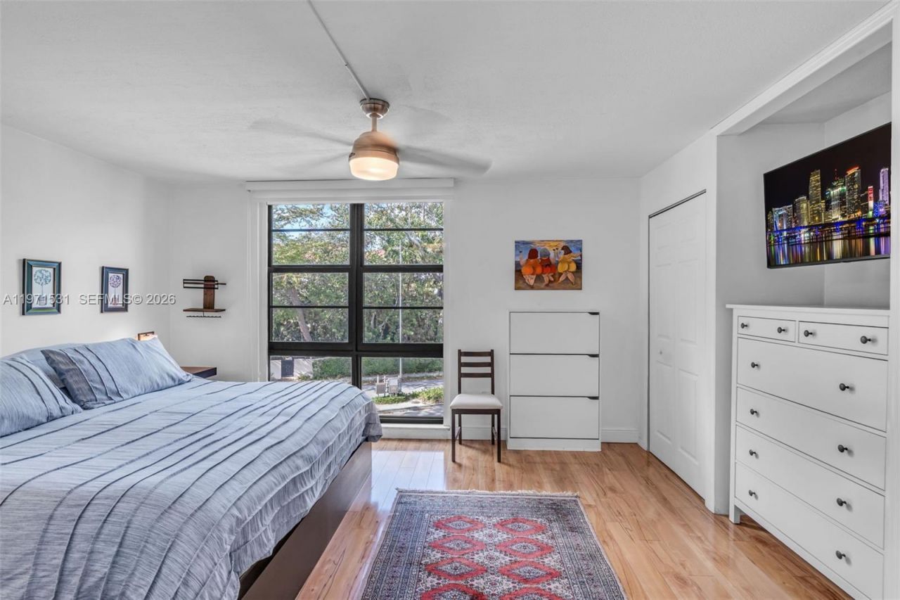 100 Ocean Lane Dr, Unit 301, Key Biscayne, FL 33149 Photo