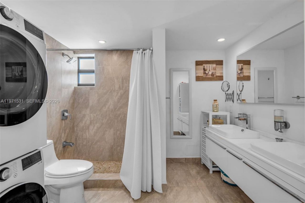 100 Ocean Lane Dr, Unit 301, Key Biscayne, FL 33149 Photo