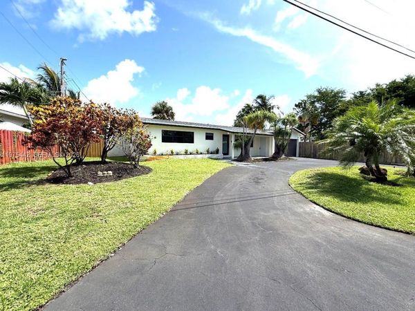 4021 NE 17th Ter, Oakland Park, FL 33334
