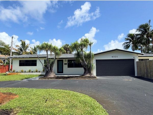 4021 NE 17th Ter, Oakland Park, FL 33334