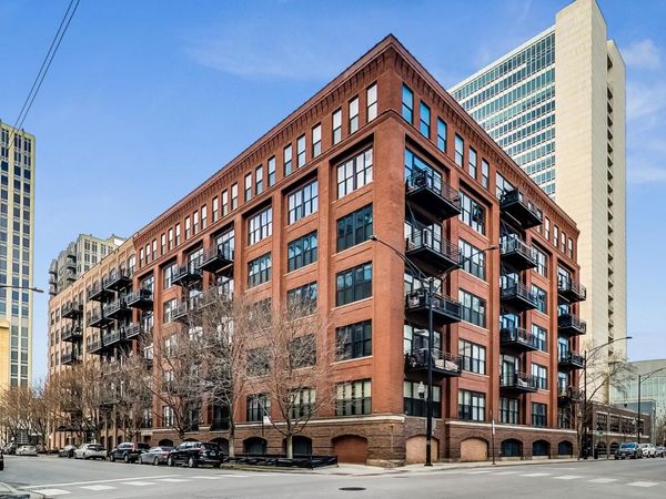 520 W HURON Street , Unit 409, Chicago, IL 60654
