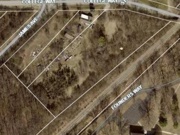 605 College Way, Urbana, OH 43078