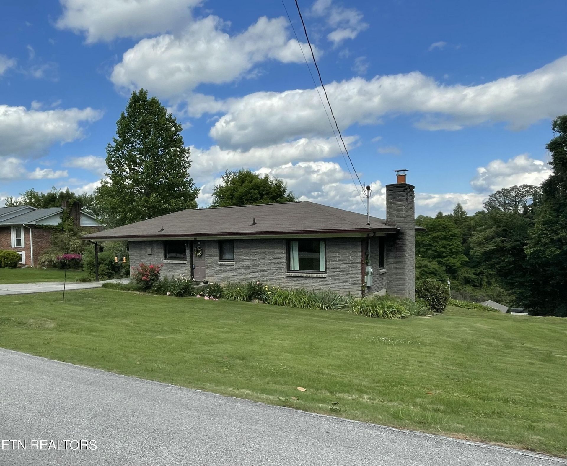 826 Patton Ferry Rd, Kingston, TN 37763 Main Photo