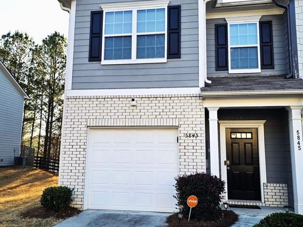 5845 Union Walk Drive, Union City, GA 30291