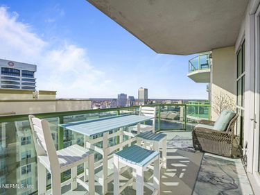 1431 RIVERPLACE Boulevard, Unit 3002, Jacksonville, FL 32207
