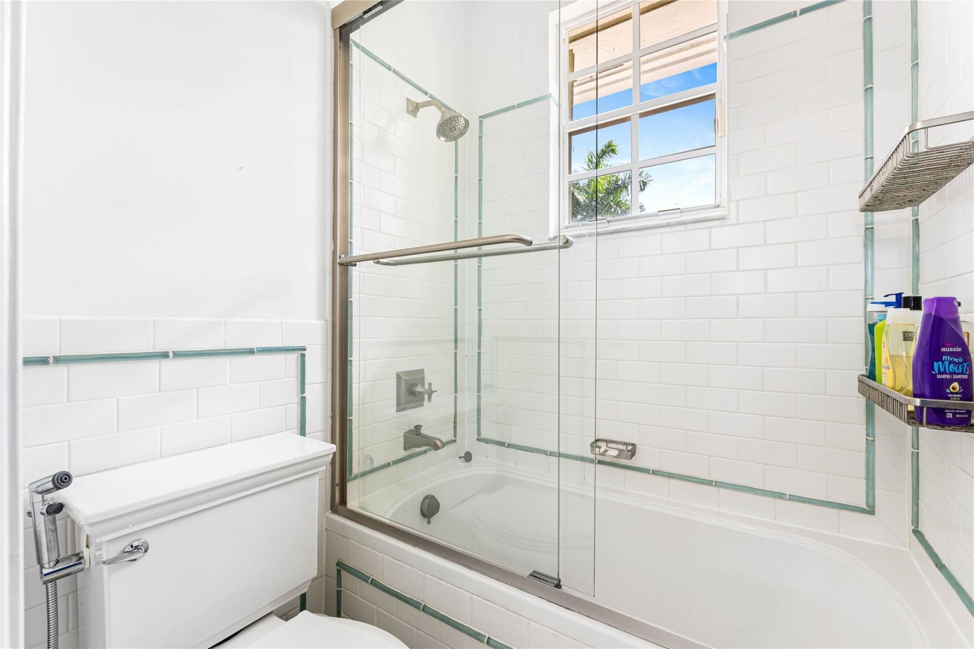 2527 Montclaire Circle, Weston, FL 33327 Photo