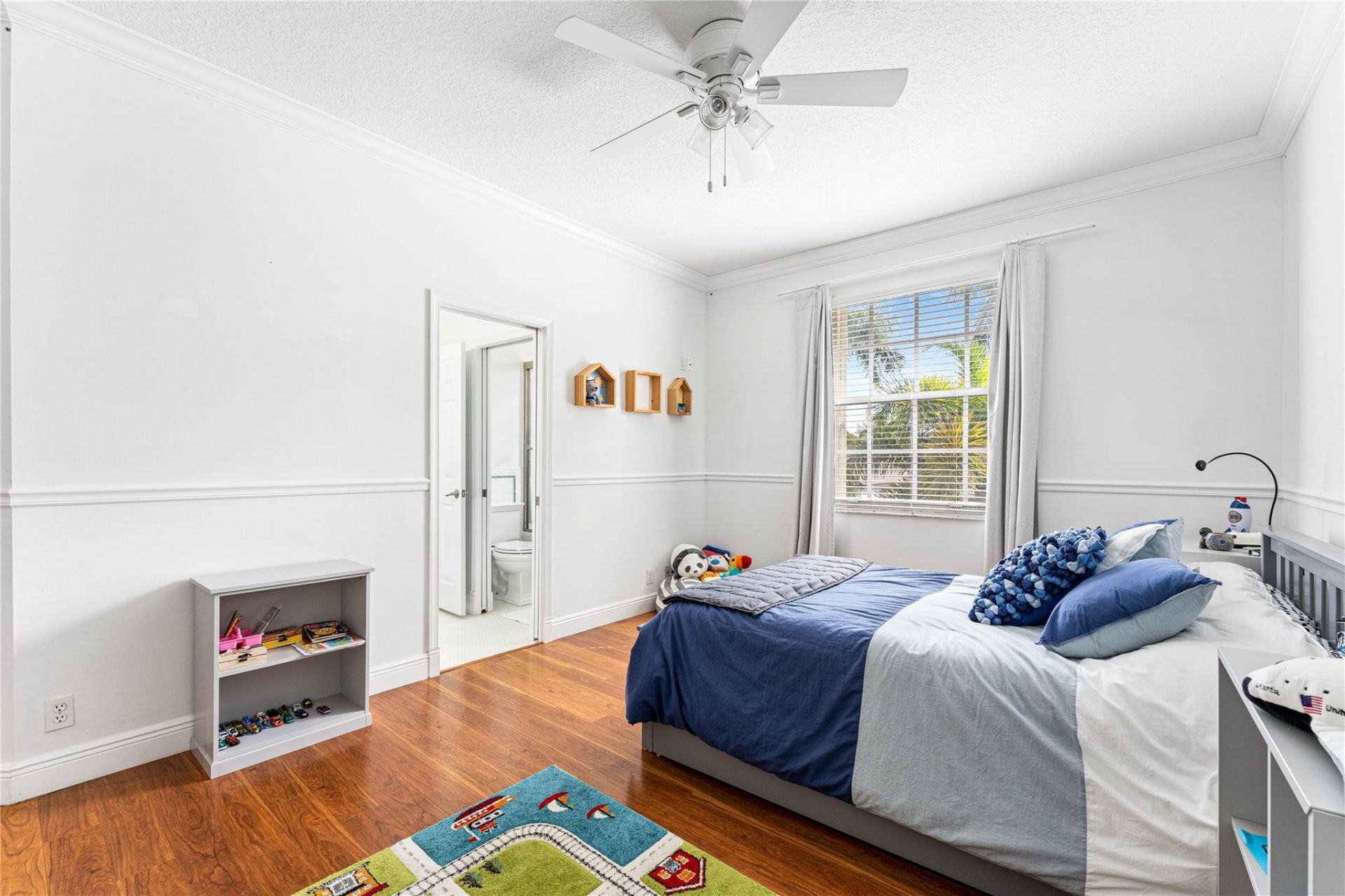 2527 Montclaire Circle, Weston, FL 33327 Photo