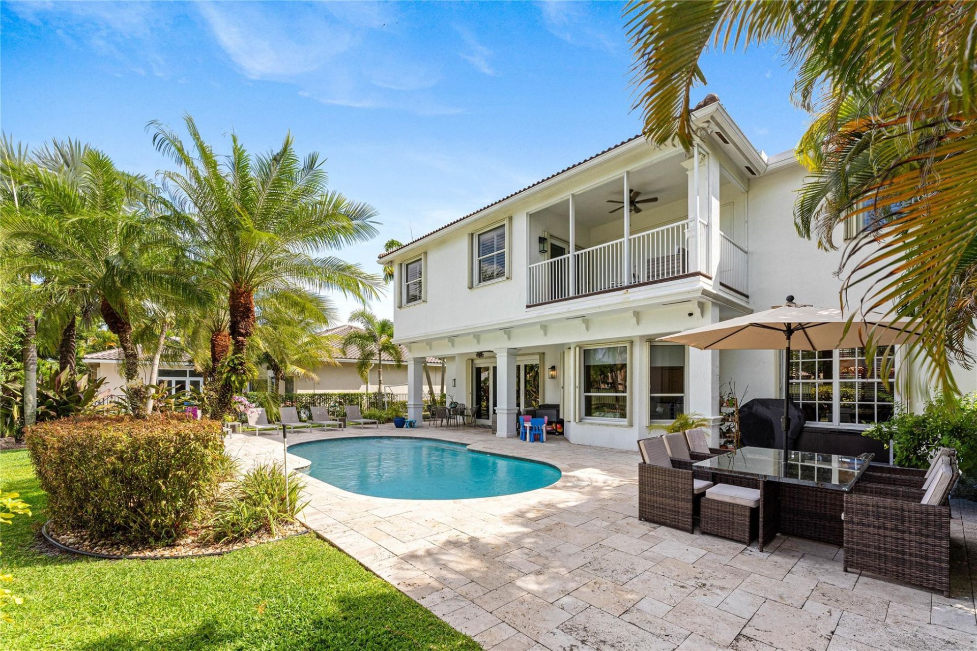 2527 Montclaire Cir, Weston, FL 33327 Photo