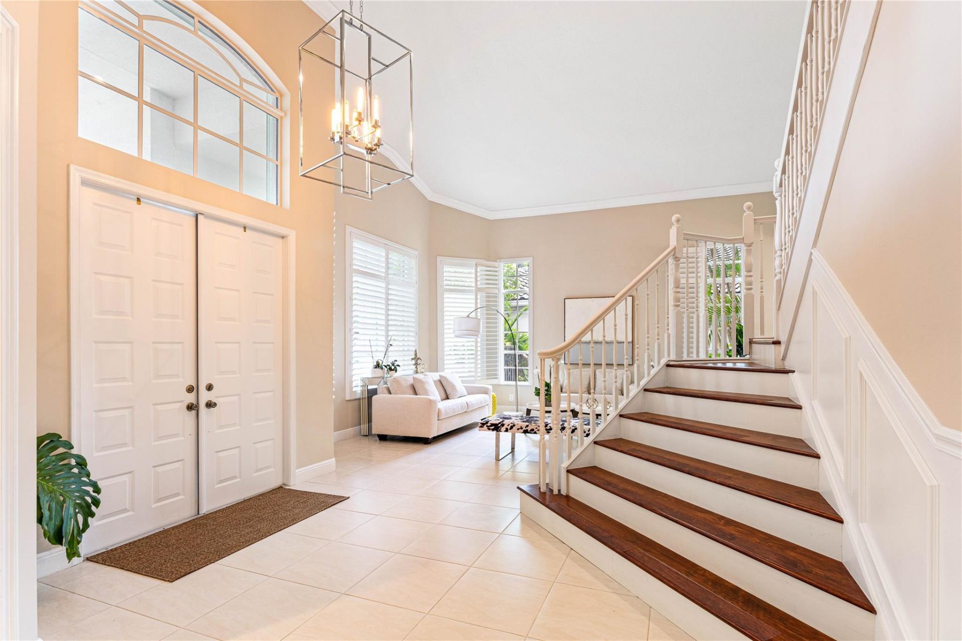 2527 Montclaire Cir, Weston, FL 33327 Photo