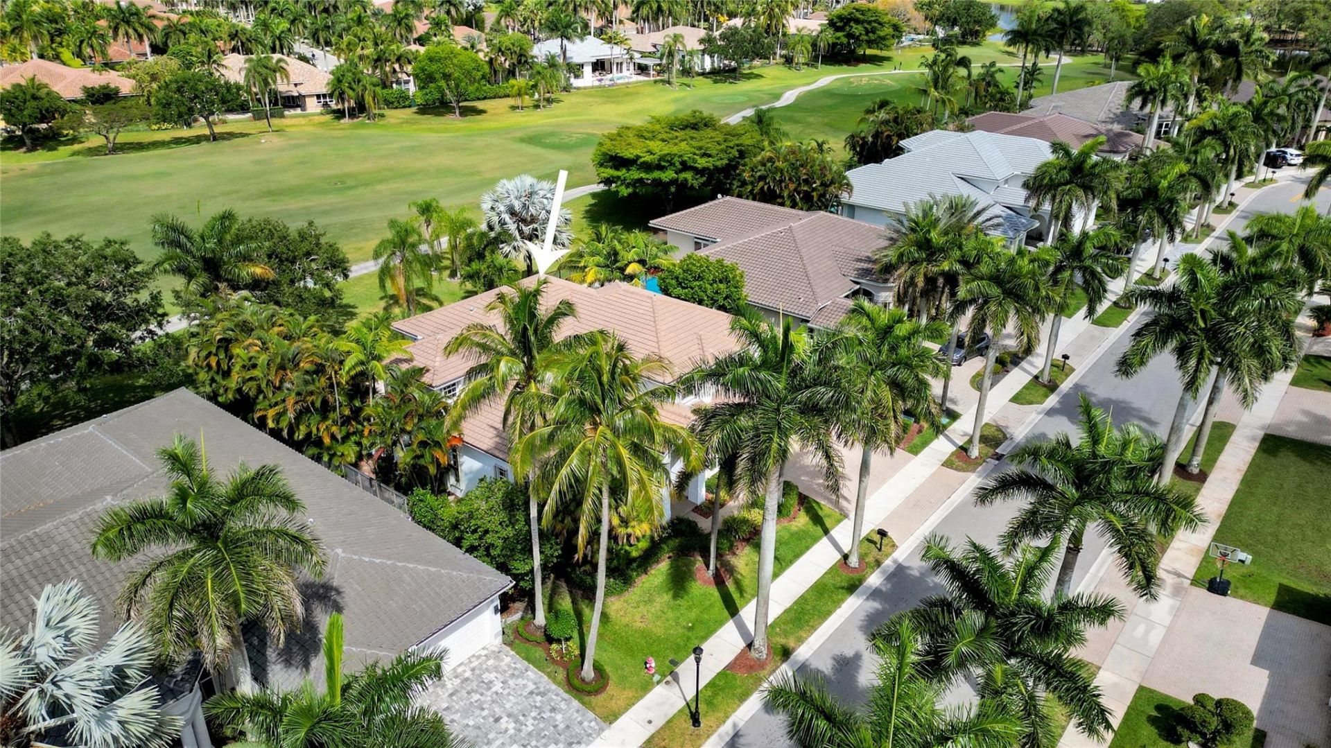 2527 Montclaire Circle, Weston, FL 33327 Photo