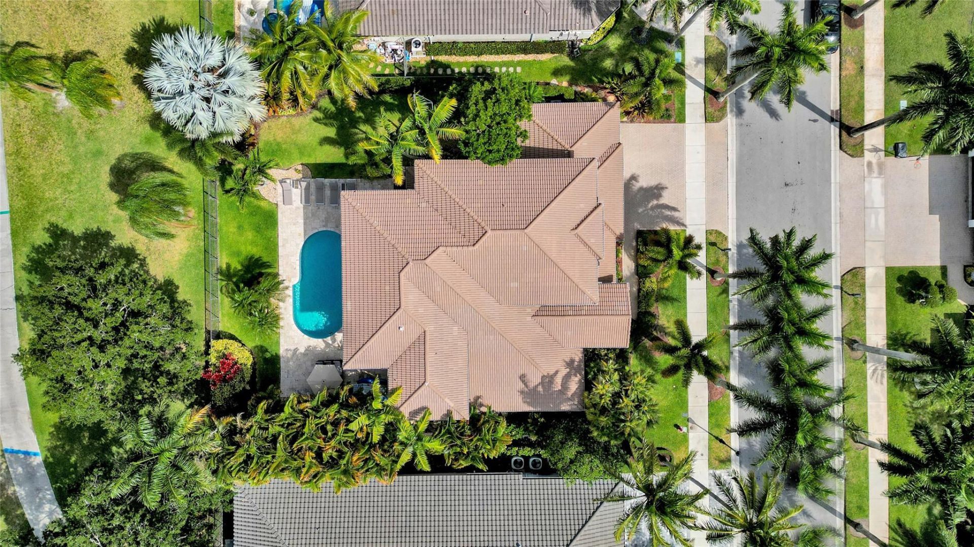 2527 Montclaire Circle, Weston, FL 33327 Photo