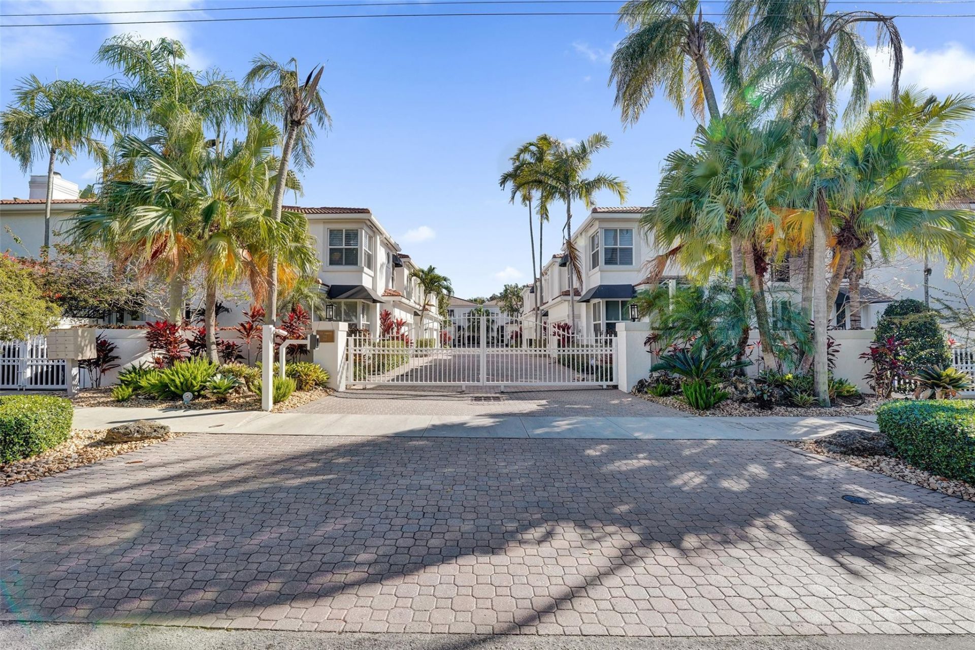 1610 NE 1st Street, Unit 9, Fort Lauderdale, FL 33301 Photo