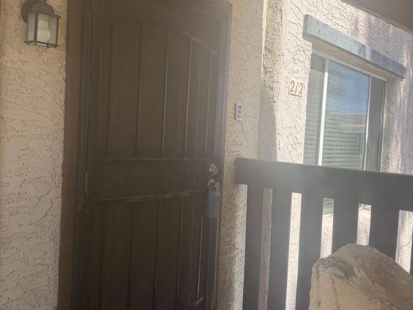 1927 E HAMPTON Avenue, Unit 212, Mesa, AZ 85204