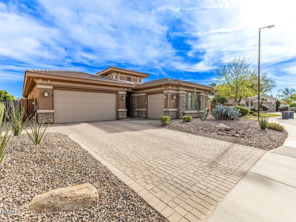 3839 E WOOD Drive, Chandler, AZ 85249