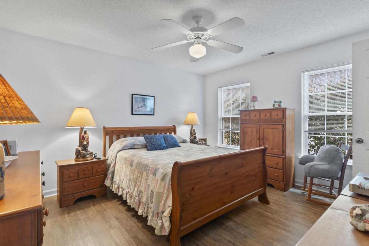 1906 Shell Ct. Photo 10