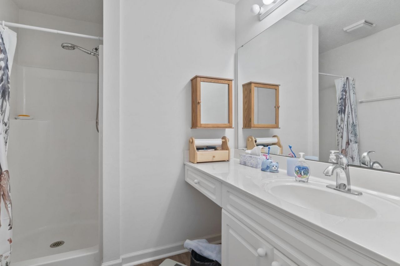 1906 Shell Ct. Photo 14