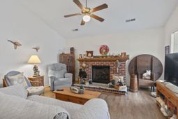 1906 Shell Ct. photo 4