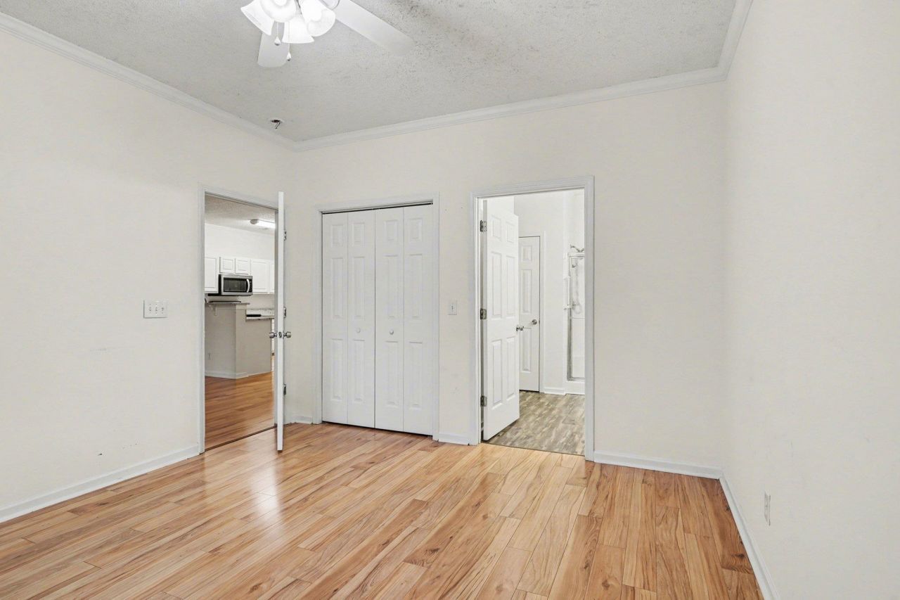 750 Charter Dr.  Photo 10