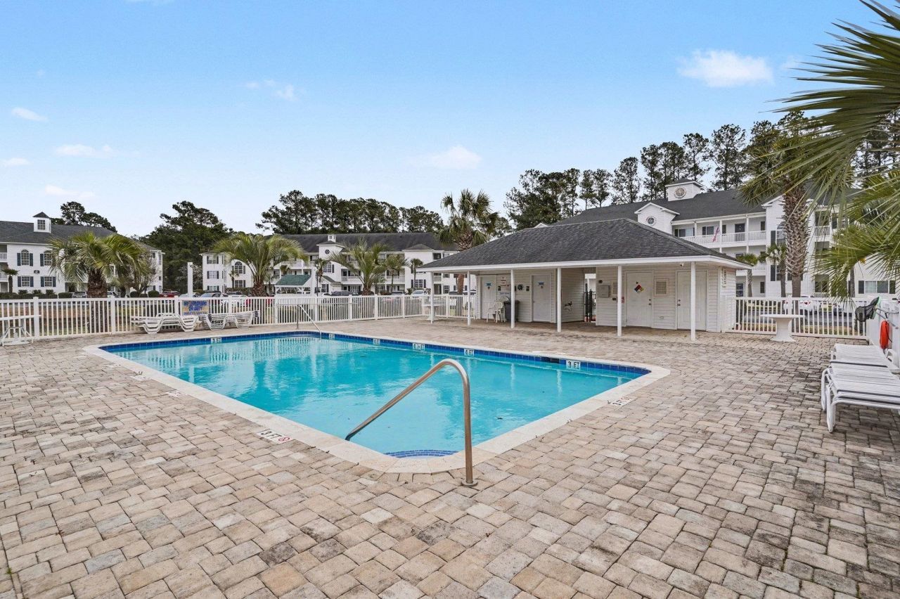 750 Charter Dr.  Photo 28