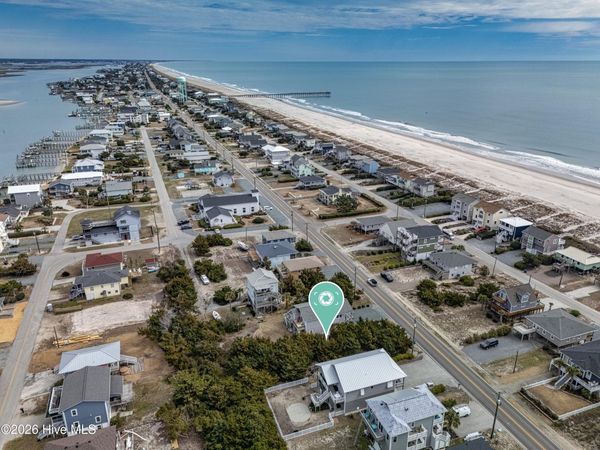 1112 Anderson Boulevard S, Topsail Beach, NC 28445