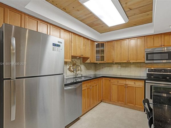 20291 NE 30th Ave , Unit 112, Aventura, FL 33180