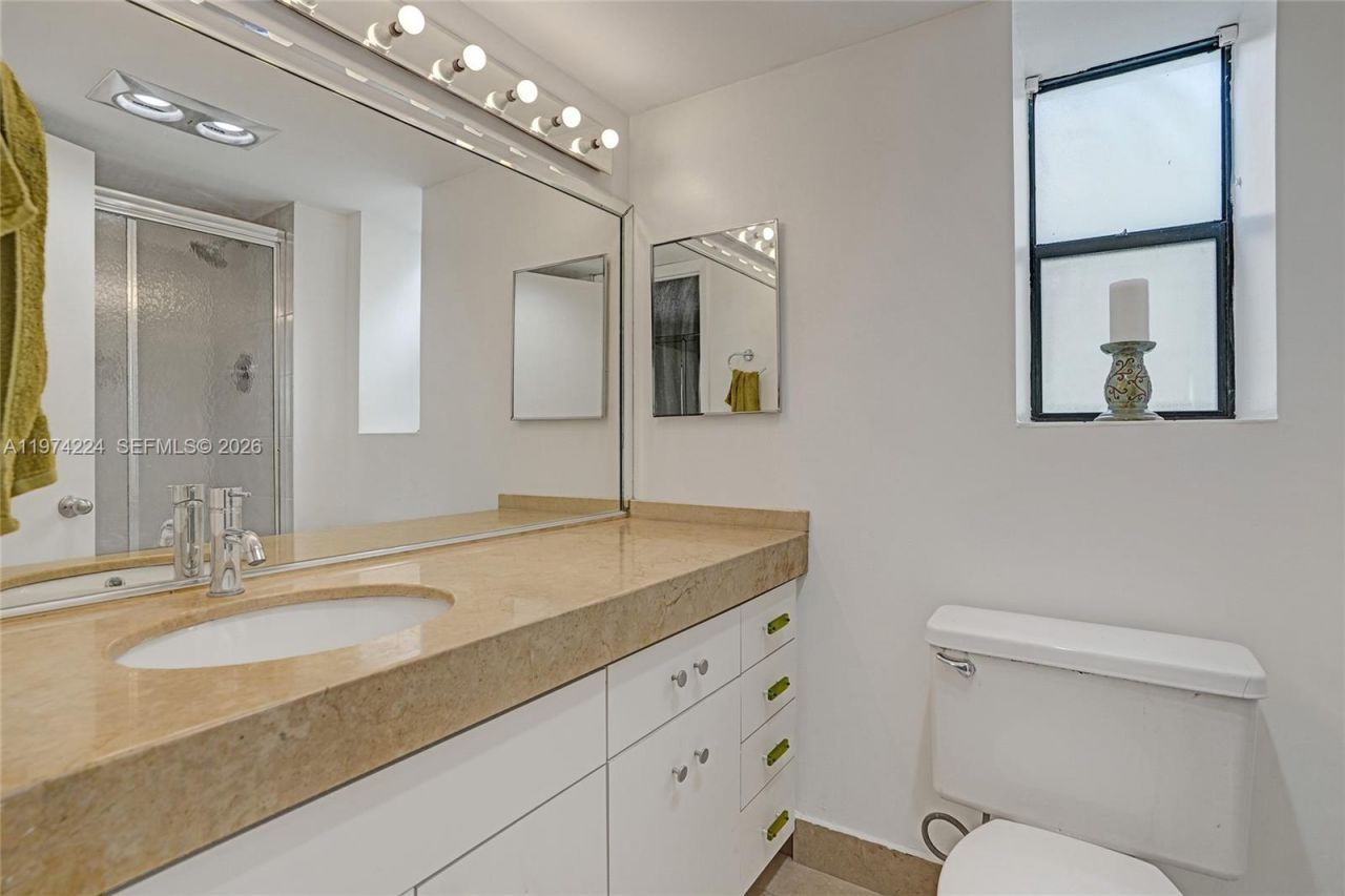 20291 NE 30th Ave , Unit 112, Aventura, FL 33180 Photo