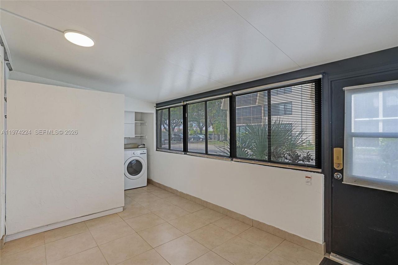 20291 NE 30th Ave , Unit 112, Aventura, FL 33180 Photo