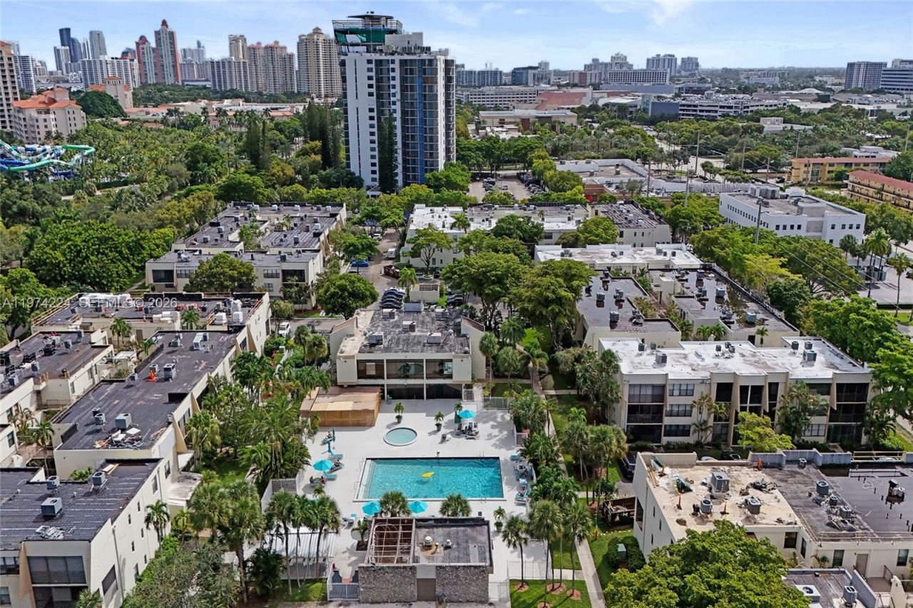 20291 NE 30th Ave , Unit 112, Aventura, FL 33180 Photo