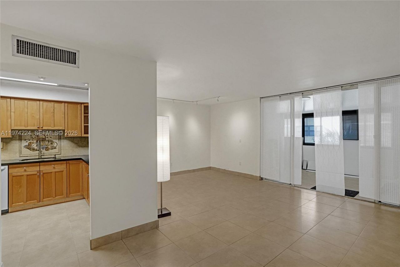 20291 NE 30th Ave , Unit 112, Aventura, FL 33180 Photo