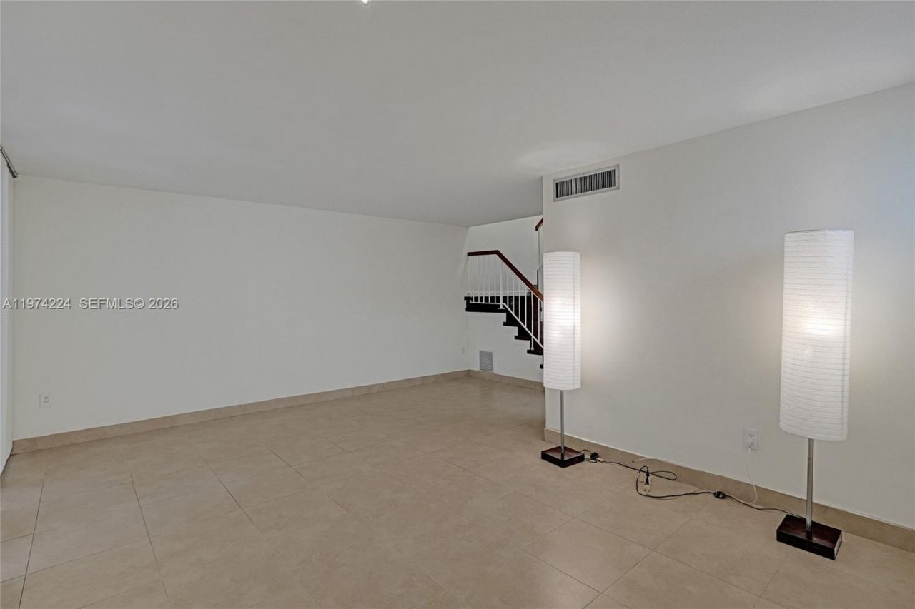 20291 NE 30th Ave , Unit 112, Aventura, FL 33180 Photo